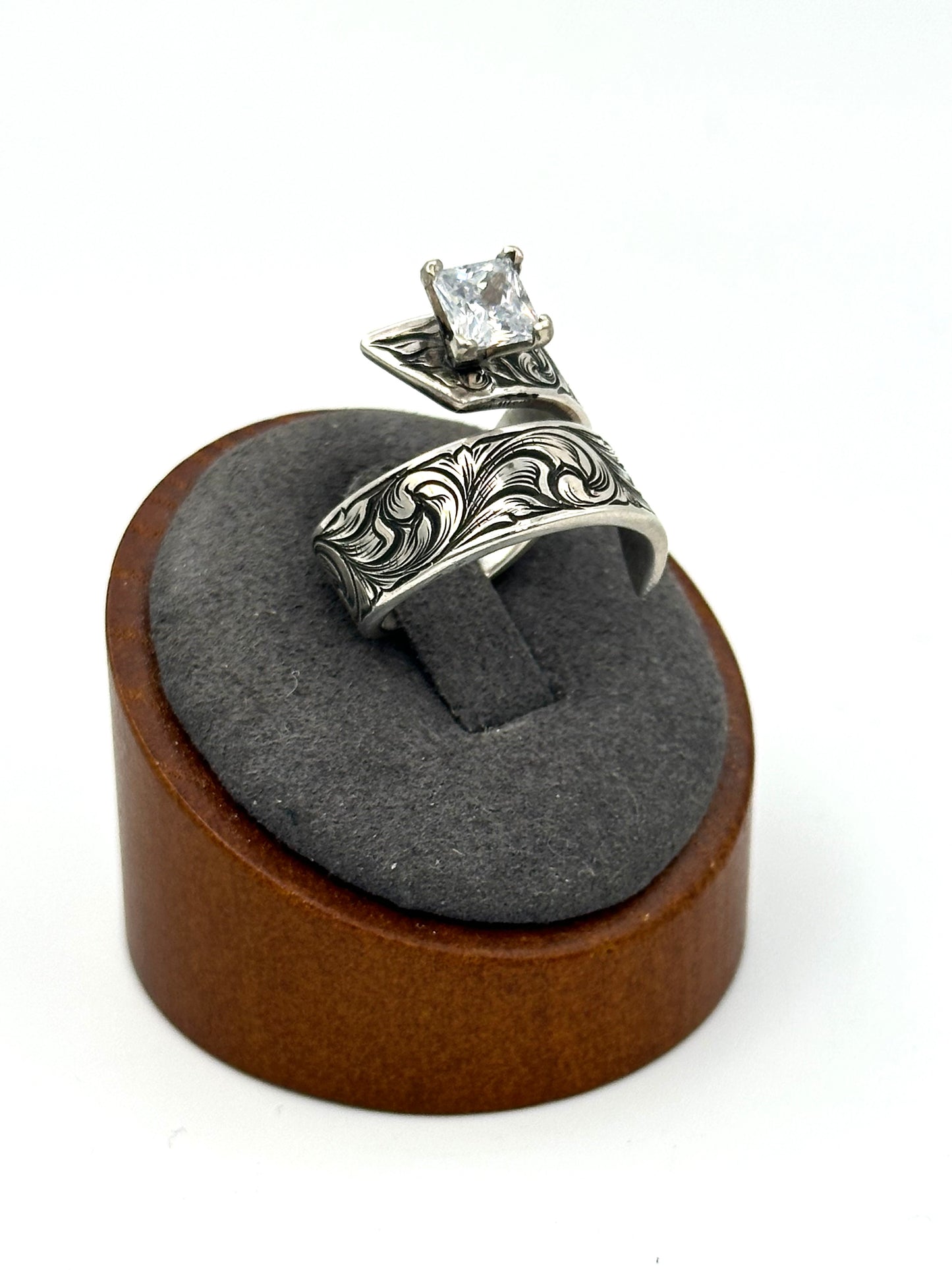 Spiral Ring Sz 7.5 +