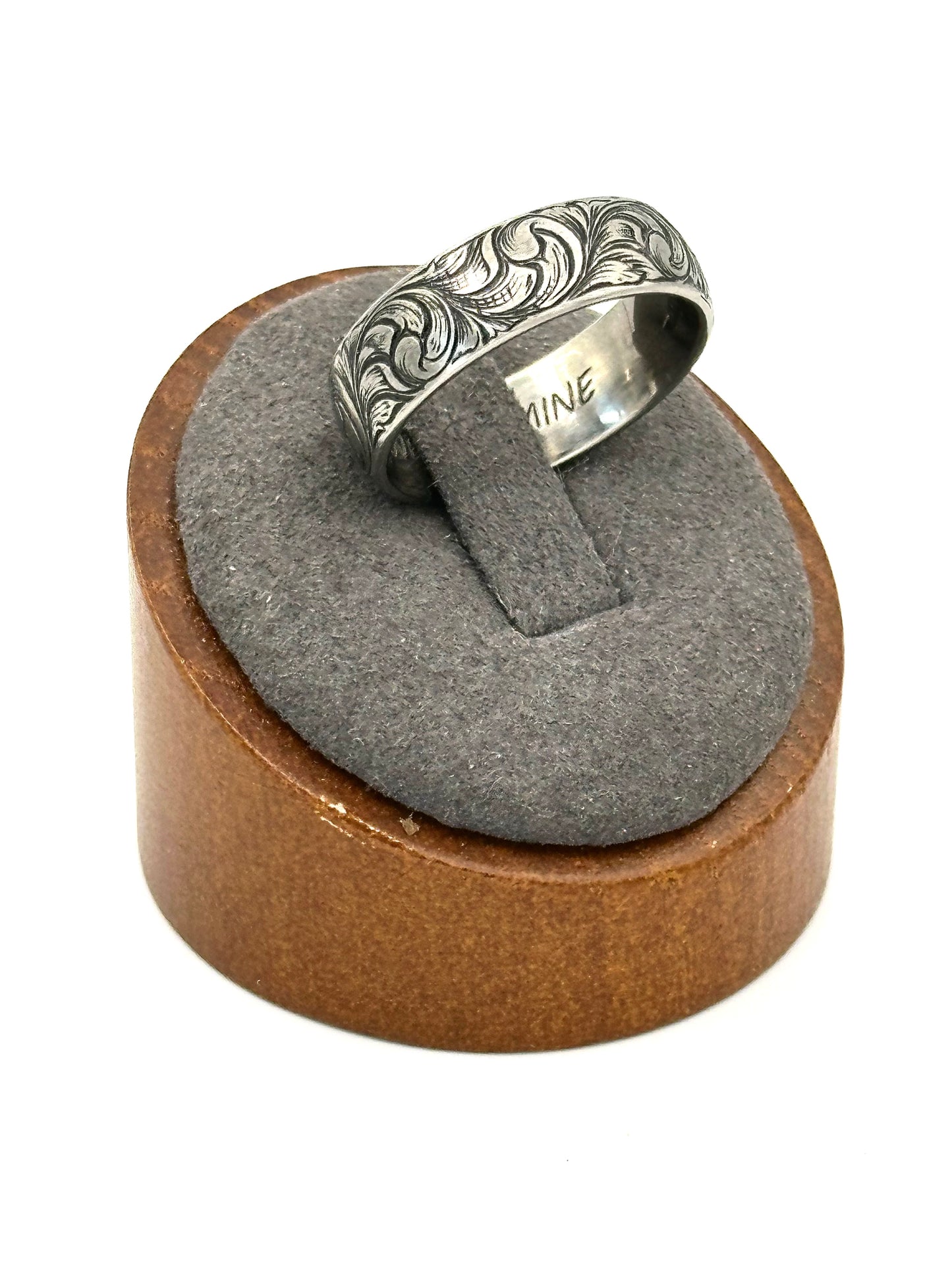 Titanium Band Sz 10.75