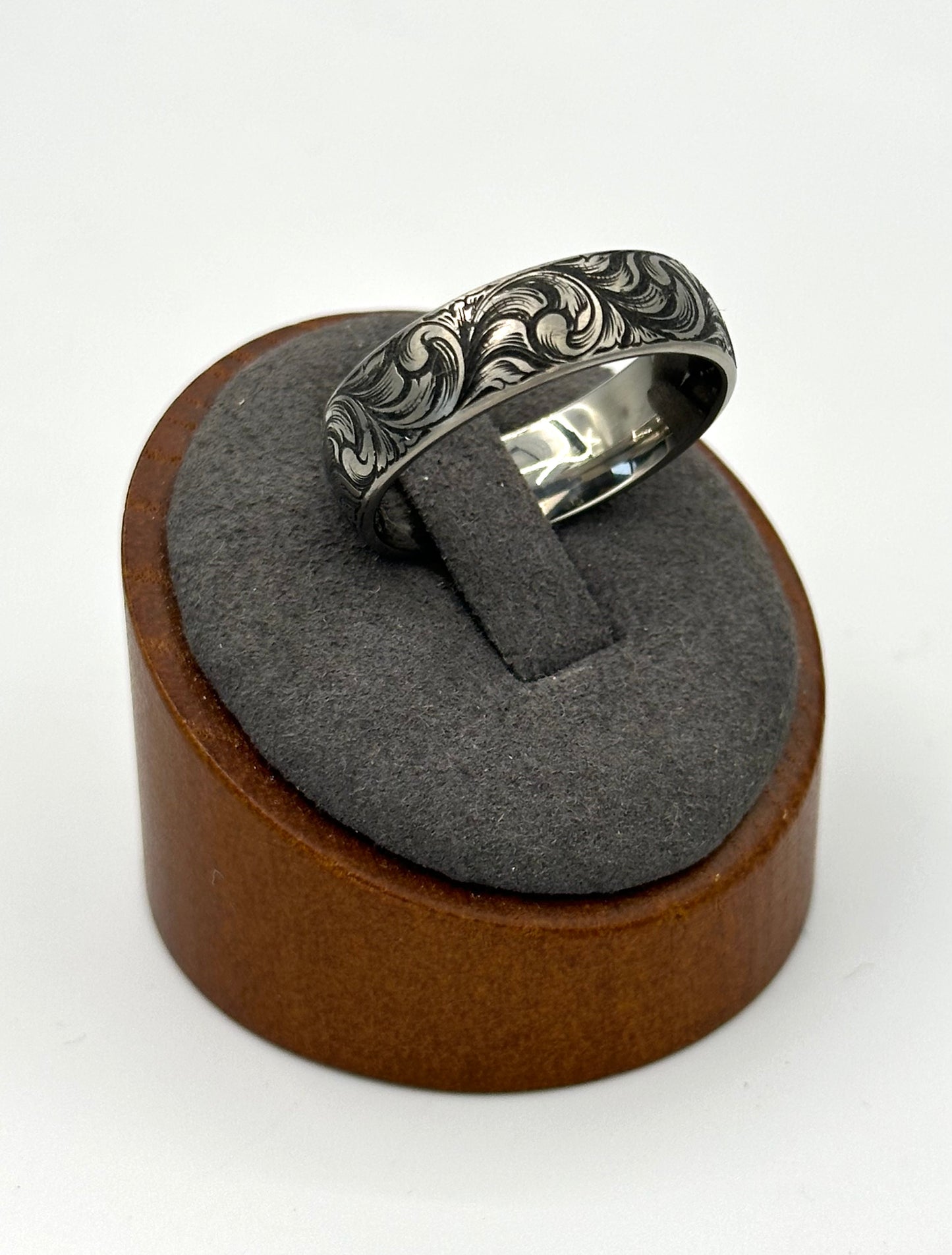 Titanium Band Sz 12.5