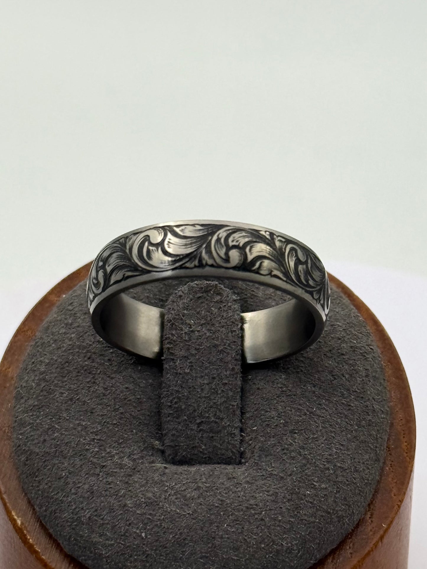 Titanium Band Sz 11