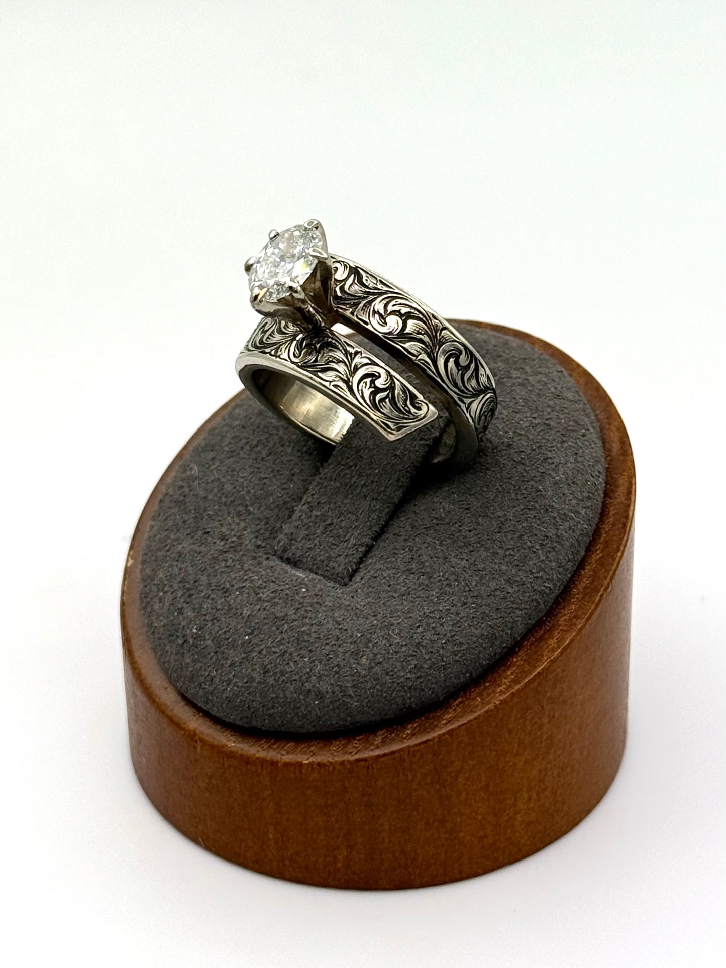 Spiral Ring Whitegold Diamond Sz 7