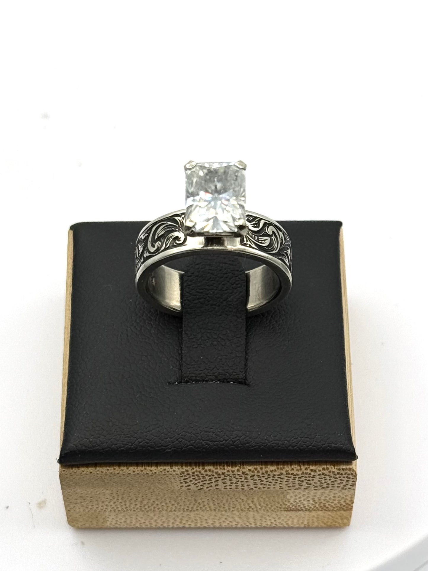 Moissanite Solitaire Sz 6.5