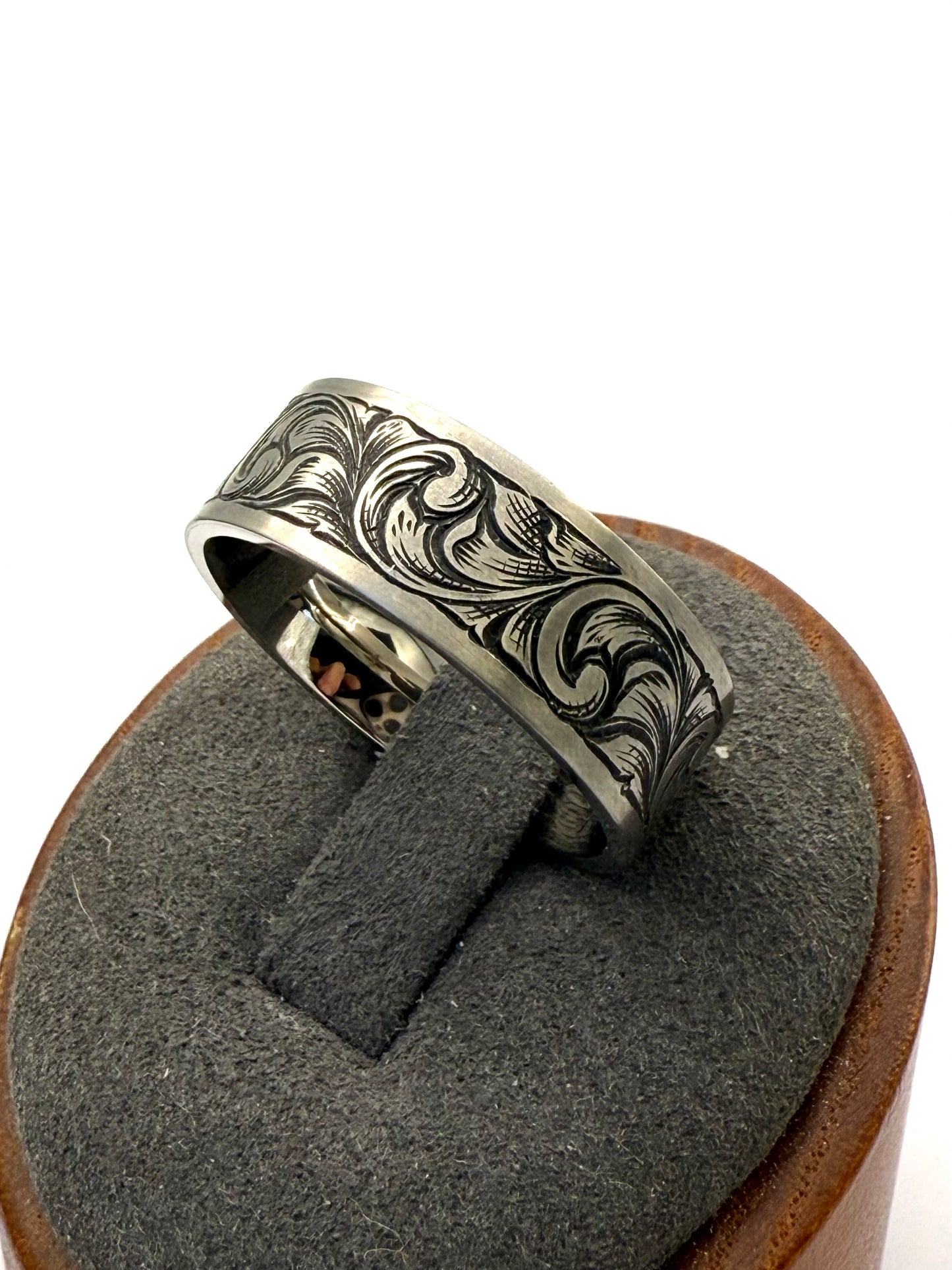 Titanium Band Sz 10