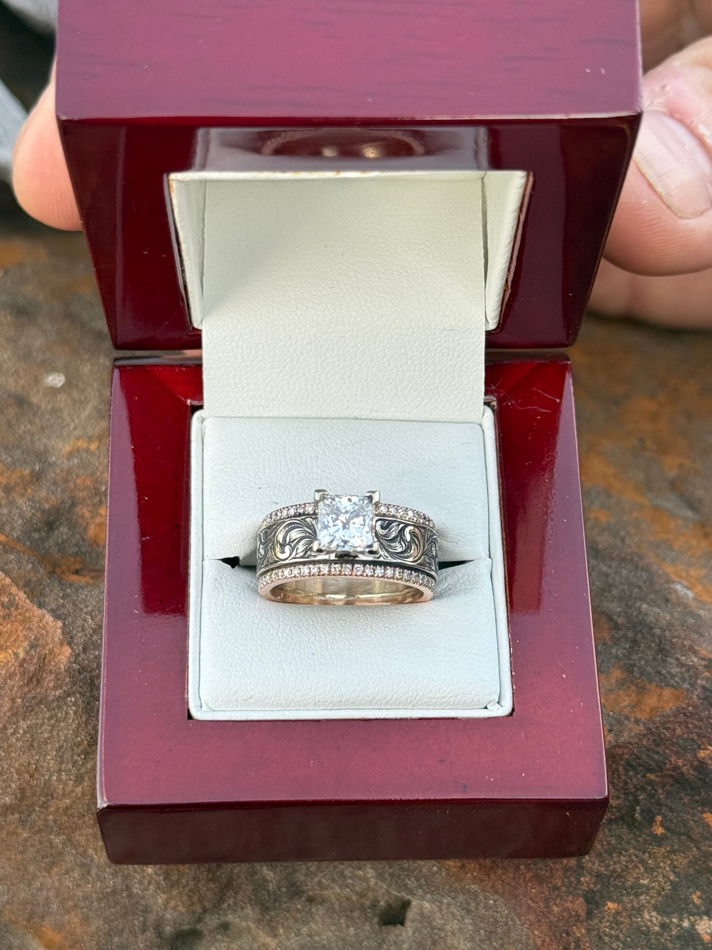 Two Tone Diamond Ring Sz 6