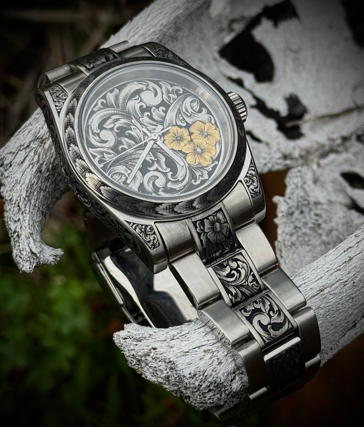 Floral Watch #03