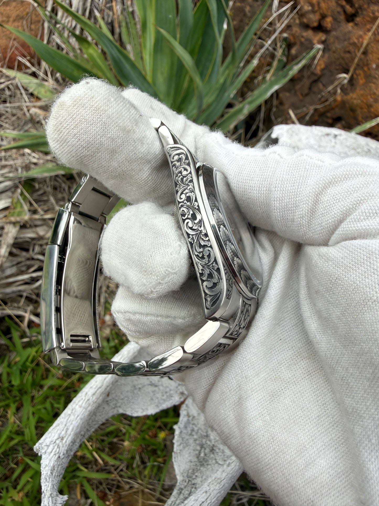 Floral Watch #03