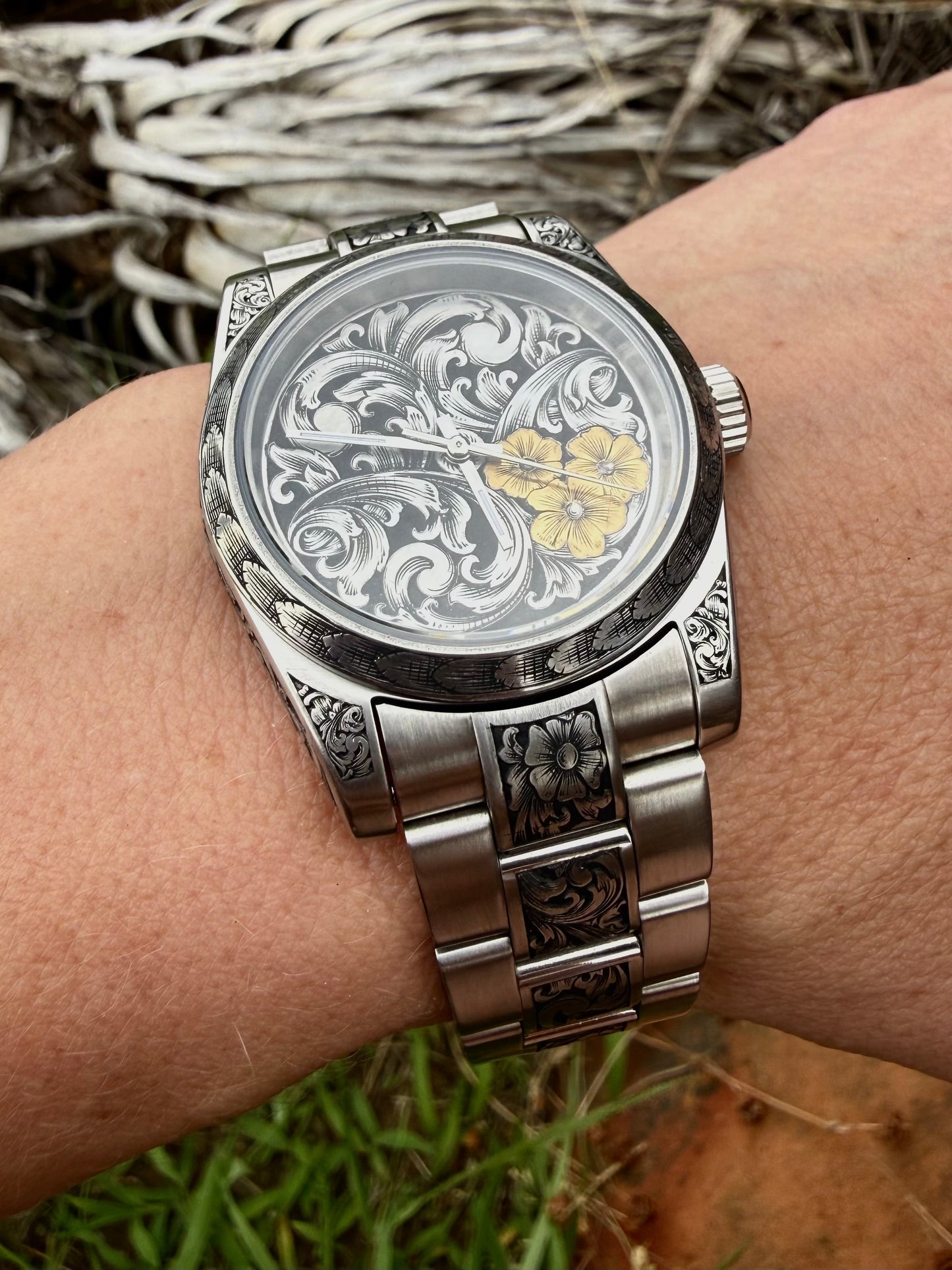 Floral Watch #03