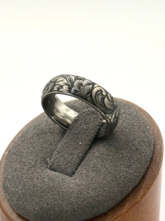 Titanium Band Sz 7
