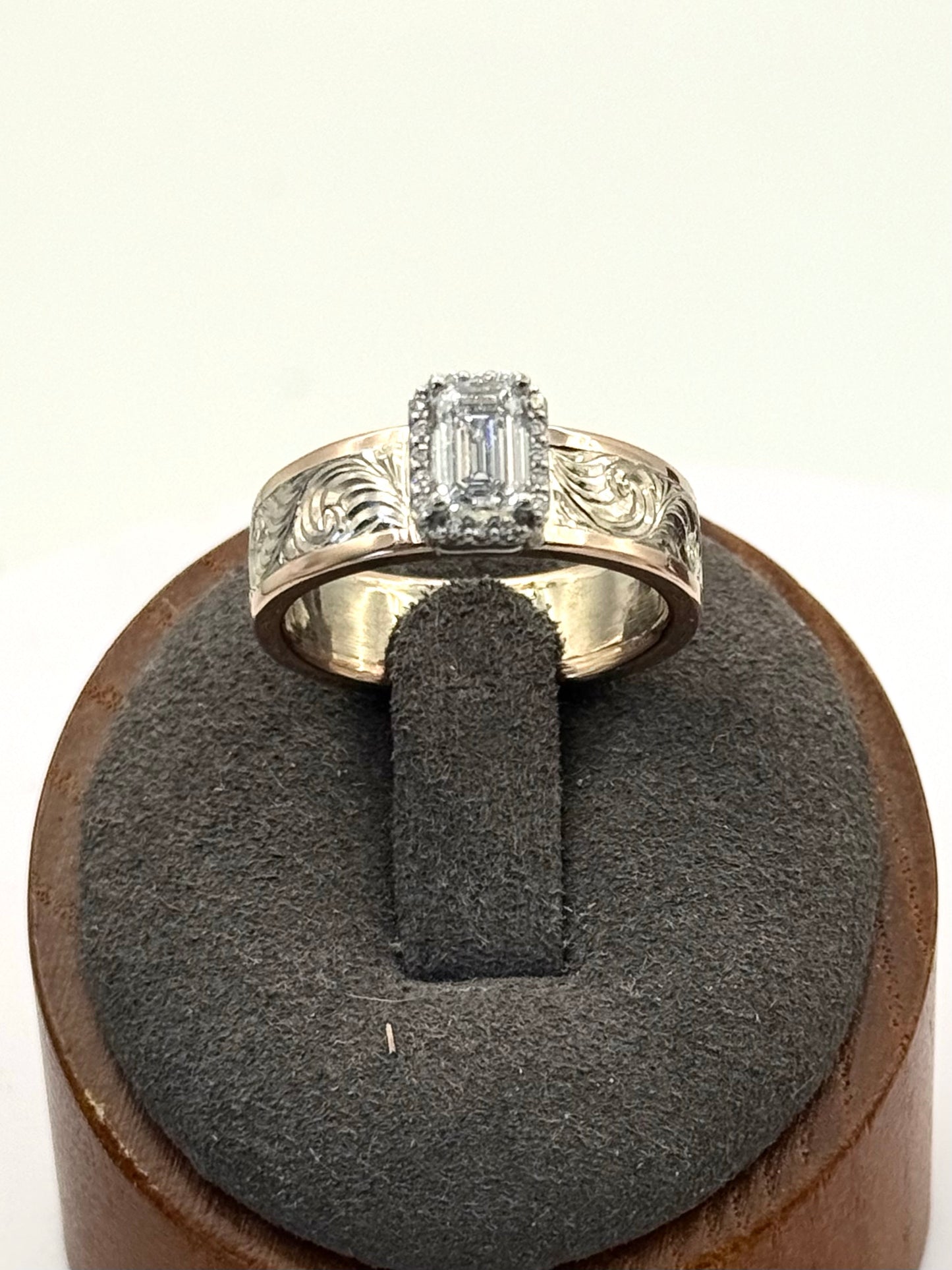 Two Tone Diamond Ring Sz 8