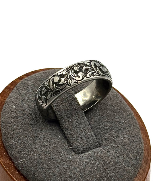 Titanium Ring Sz 7.5