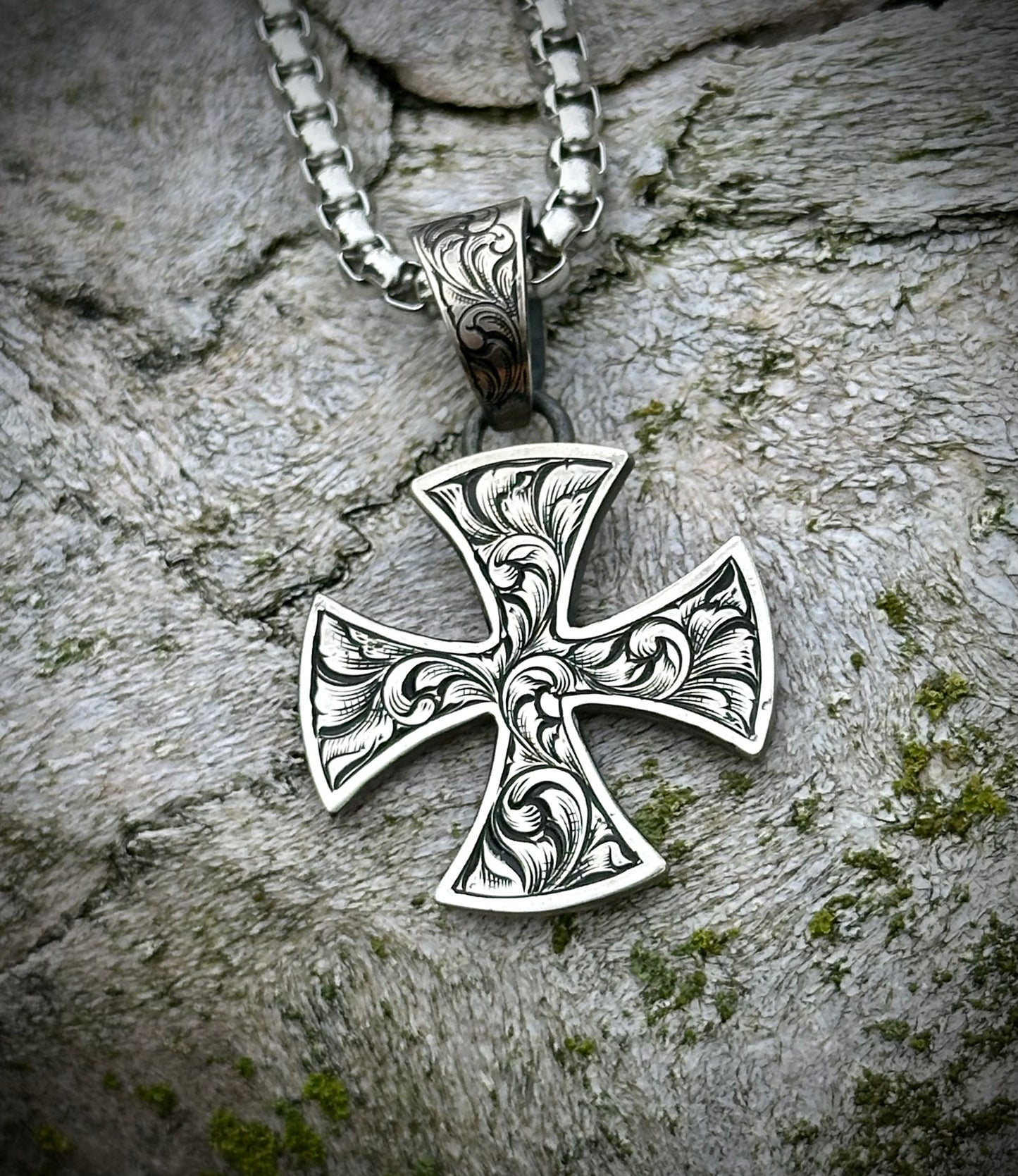 Round Maltese Cross Sterling