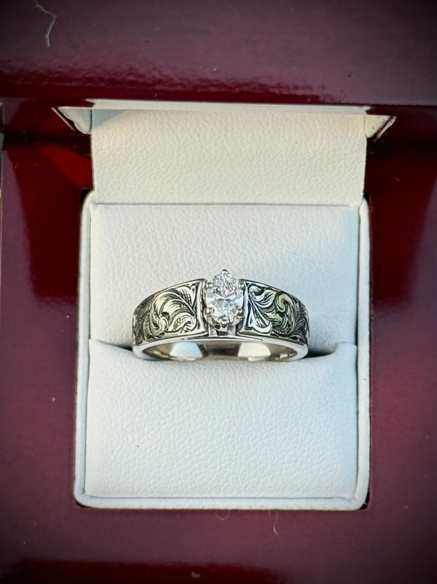 Low Cathedral Ring Sz 7.5