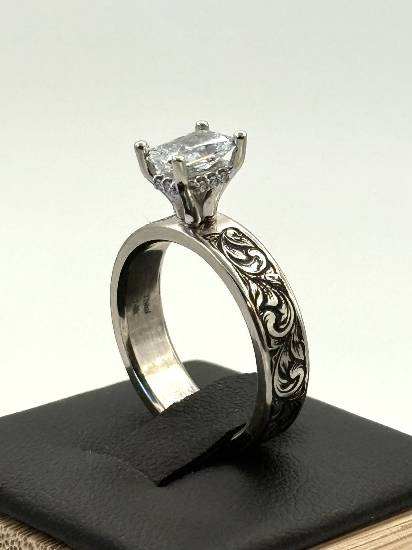 Diamond Ring Sz 7.5