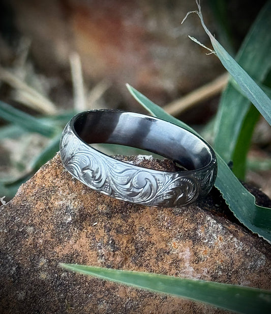 Titanium Band Sz 12